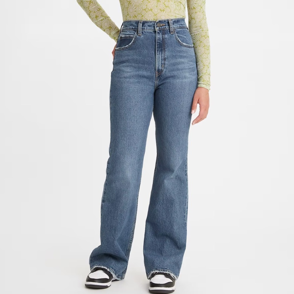 NWOT Levi’s 70's High Rise Flare, 32x32